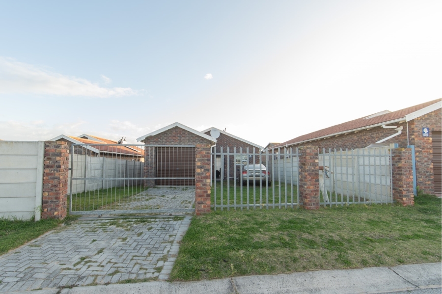 2 Bedroom Property for Sale in Parsonsvlei Eastern Cape